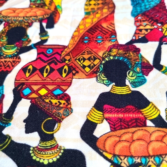 Timeless Treasures Fabrics of SoHo Kenta-C Beautiful Women & Woven Baskets Sew - Picture 2 of 16